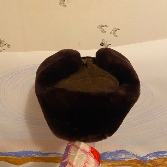 Vintage European Fur Hat - Picture 3 of 8